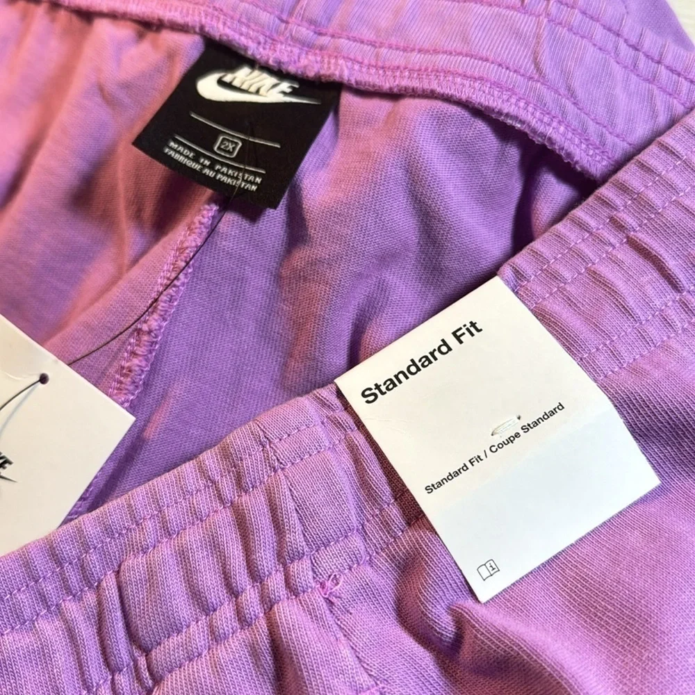 Nike Casual Comfy Athleisure Pull On Retro Vibe 90s Vintage Style Lounge Shorts